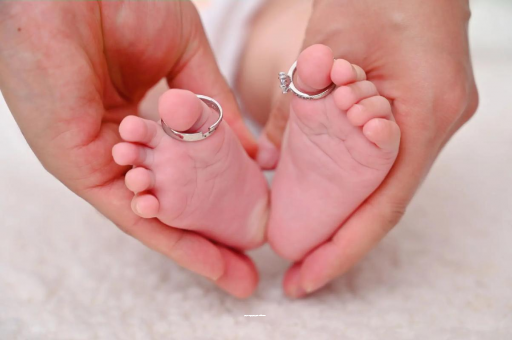 供卵试管代怀生子费用怀孕初期症状胸闷气短