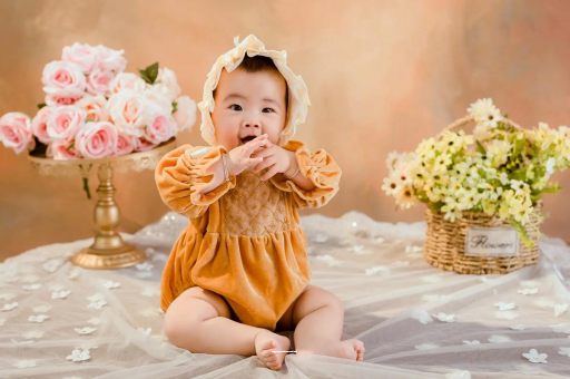 供卵试管代怀生子费用宝宝前额突出正常吗
